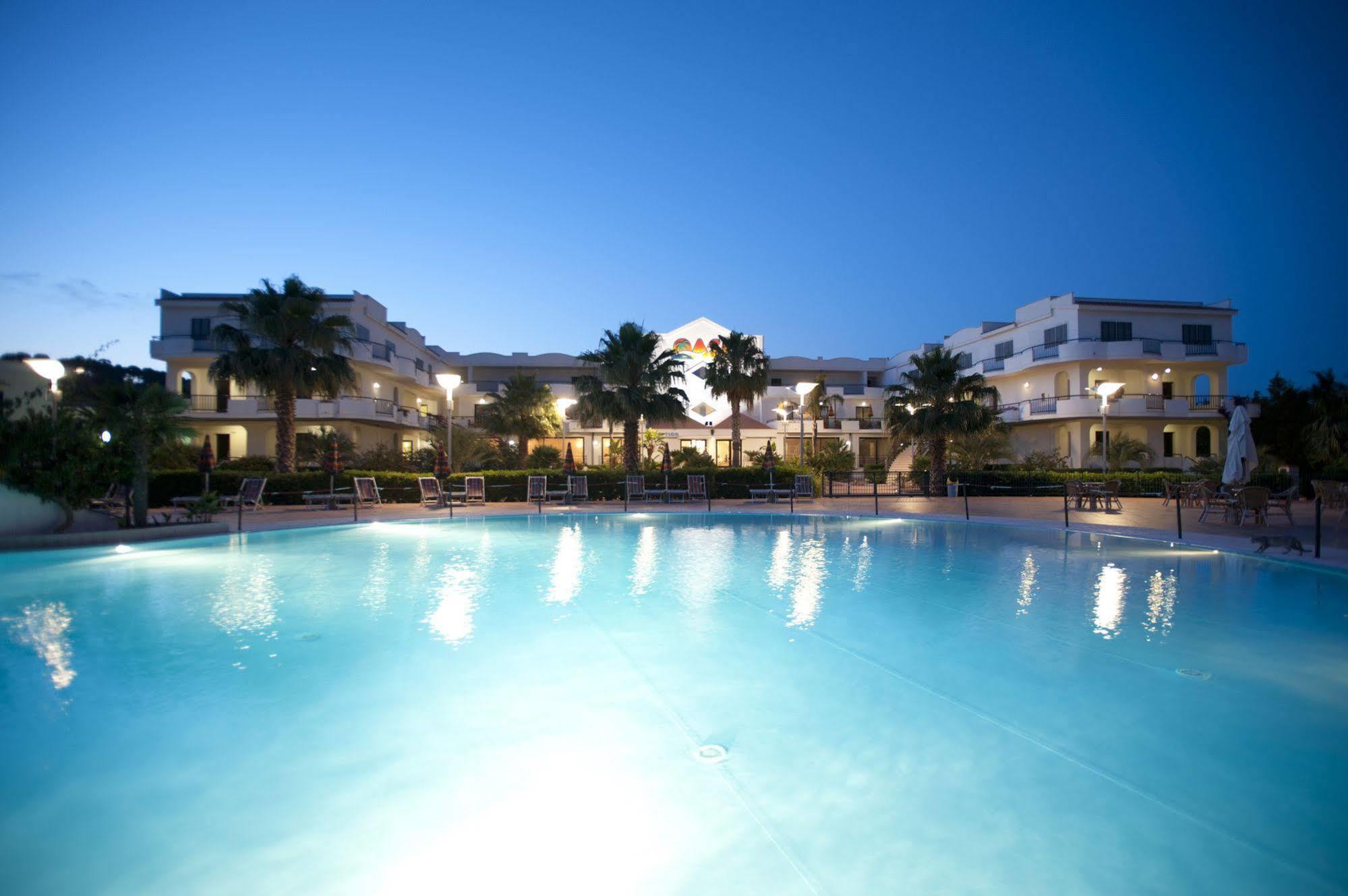 Oasiclub Hotel Vieste Exterior photo