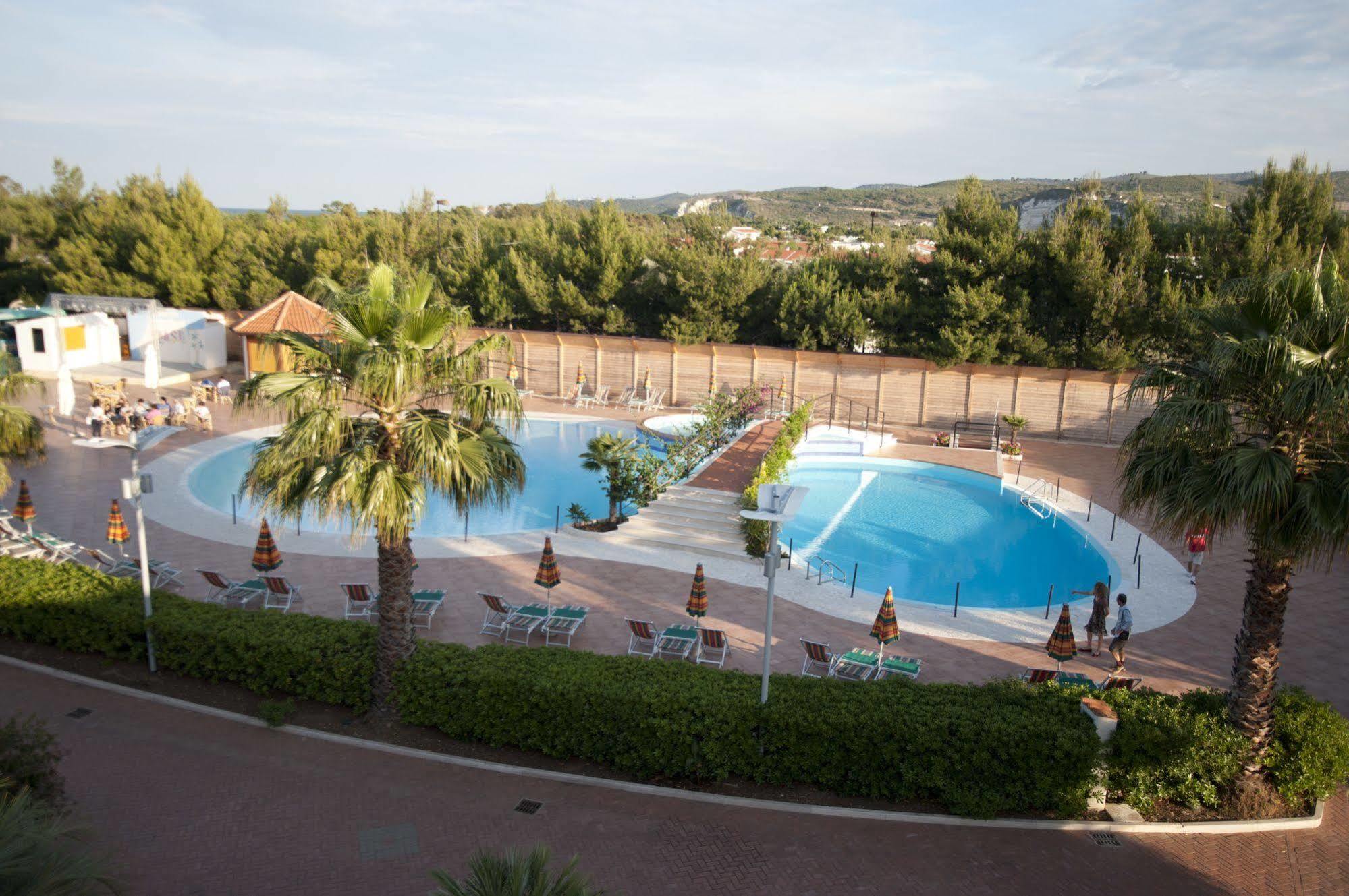 Oasiclub Hotel Vieste Exterior photo